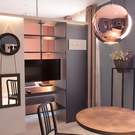 Nono By Charming * Malaga