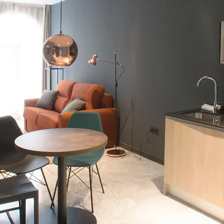 Nono By Charming * Malaga