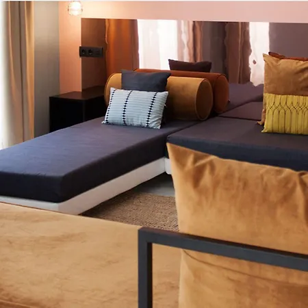 Nono By Charming Malaga